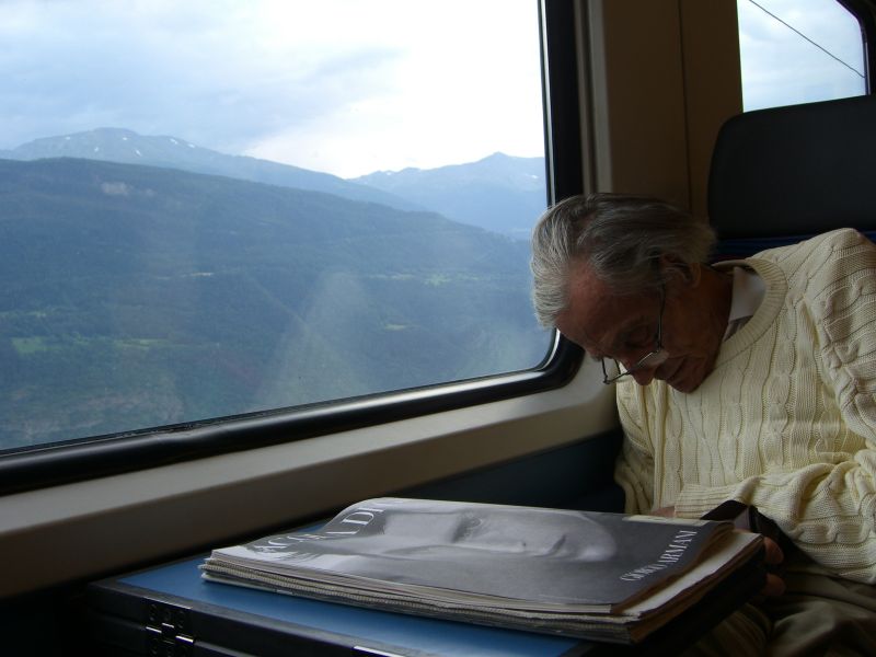 Alter Mann & Monsieur Armani